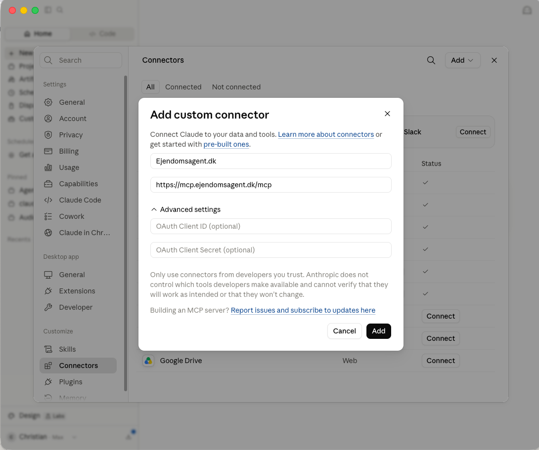 Dialogen Add custom connector med navn og URL udfyldt
